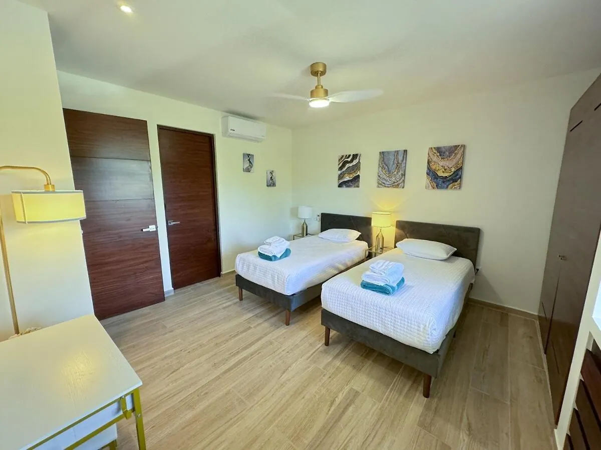Azure Caribbean Emerald Spirit Puerto Aventuras Μεξικό